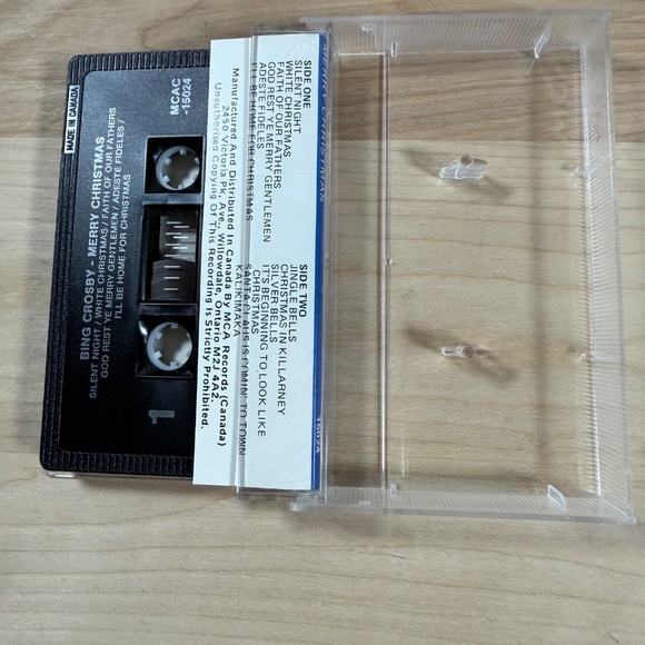 Bing Crosby Merry Christmas Cassette VINTAGE - Picture 4 of 7